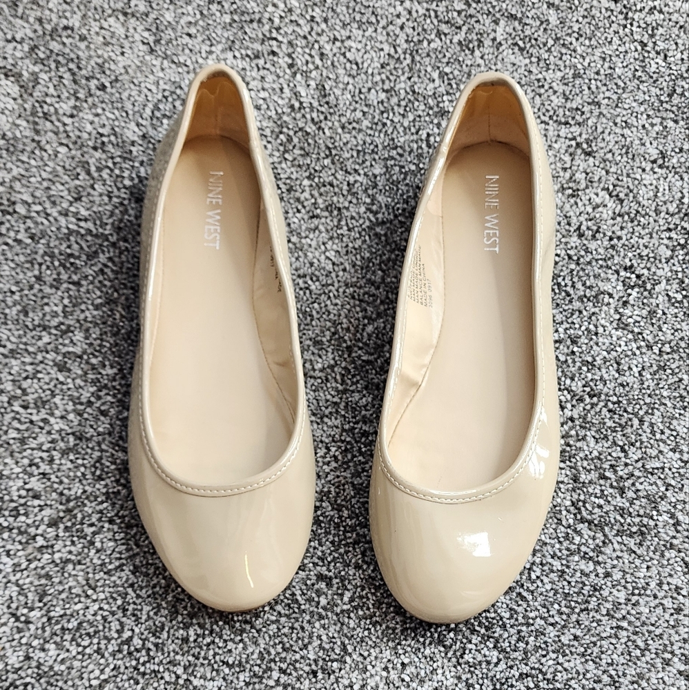 Nine West Tan Patent Leather Ballet Flats Size 6.5